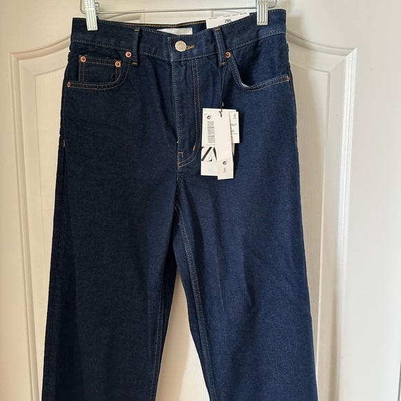NWT Zara Dark Wash Straight Leg Jeans - Picture 2 of 4